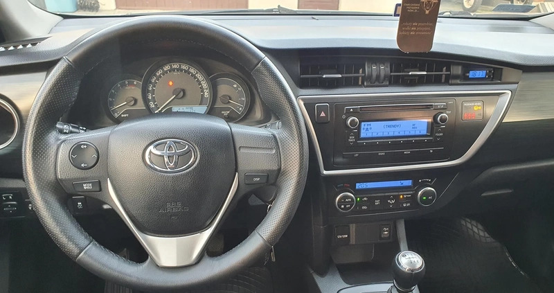 Toyota Auris cena 34800 przebieg: 175000, rok produkcji 2013 z Krosno małe 301